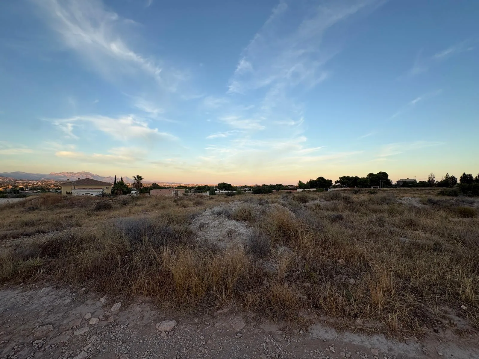 Inmueble en venta en Alicante · 13350 m²