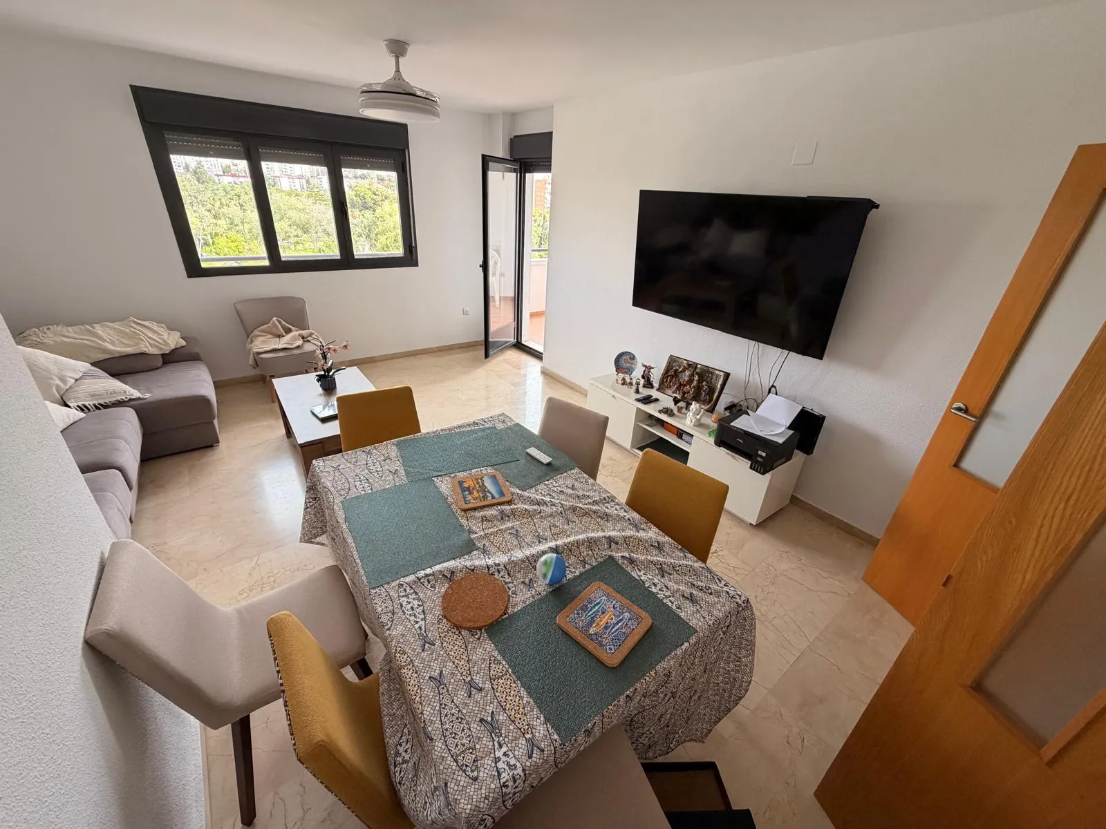 Piso en venta en Avenida Unicef, Alicante · 4 hab